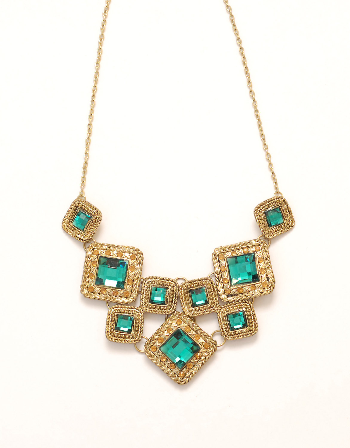 Fashion flaunt green necklace clearance