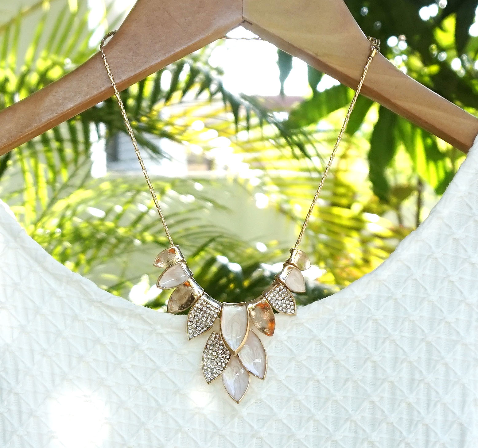 Elegant Gold Cocktail Statement Necklace With Rhinestones on Luulla